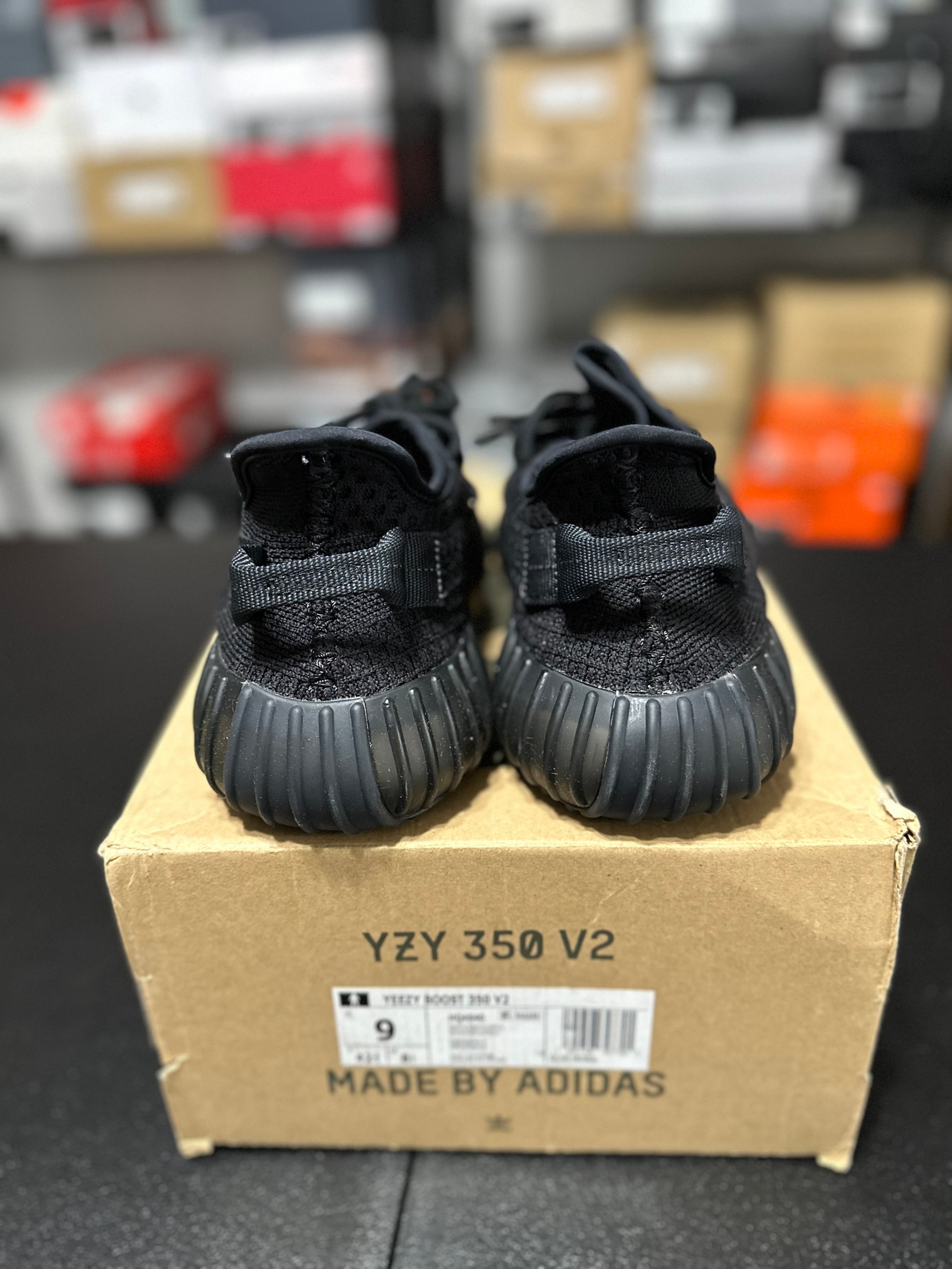 Size 9 - YZY 350 onyx