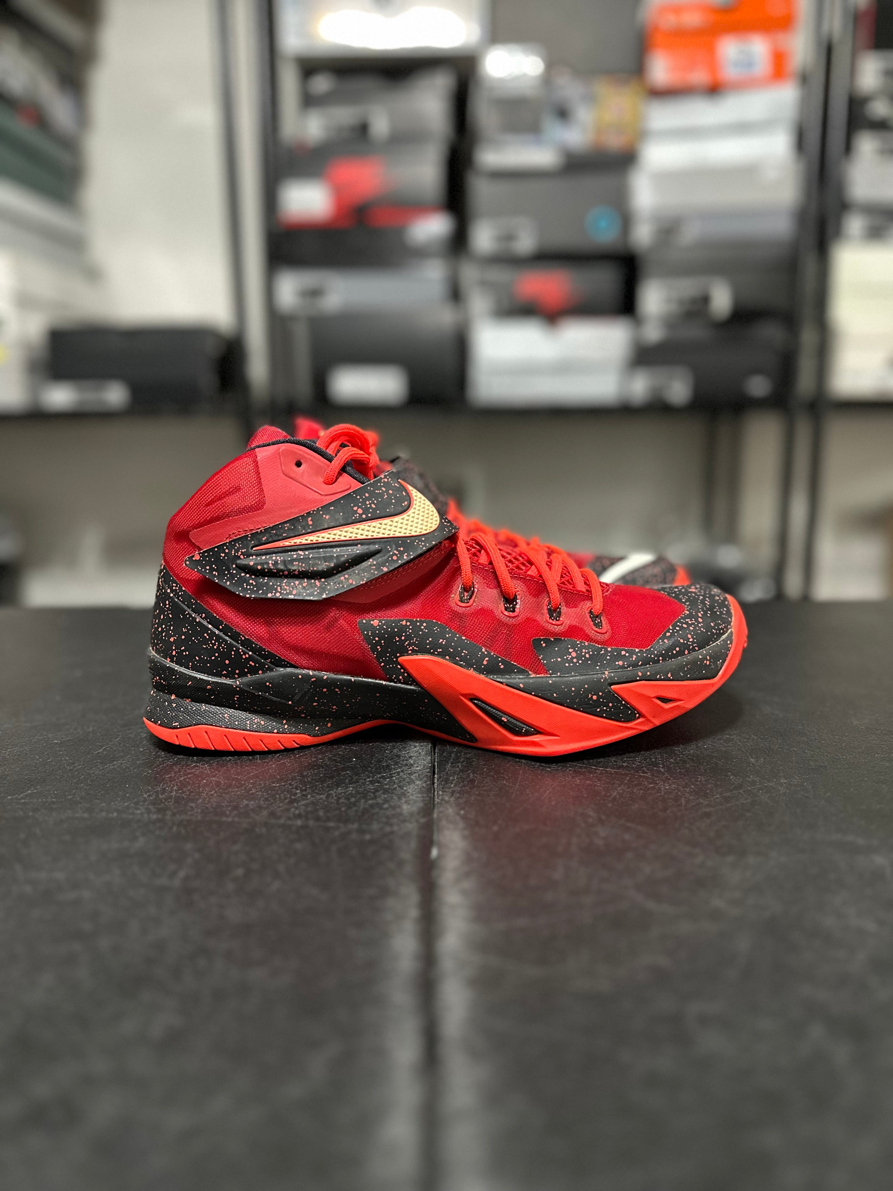 Size 10.5 - LeBron zoom soldier 8 premium university red
