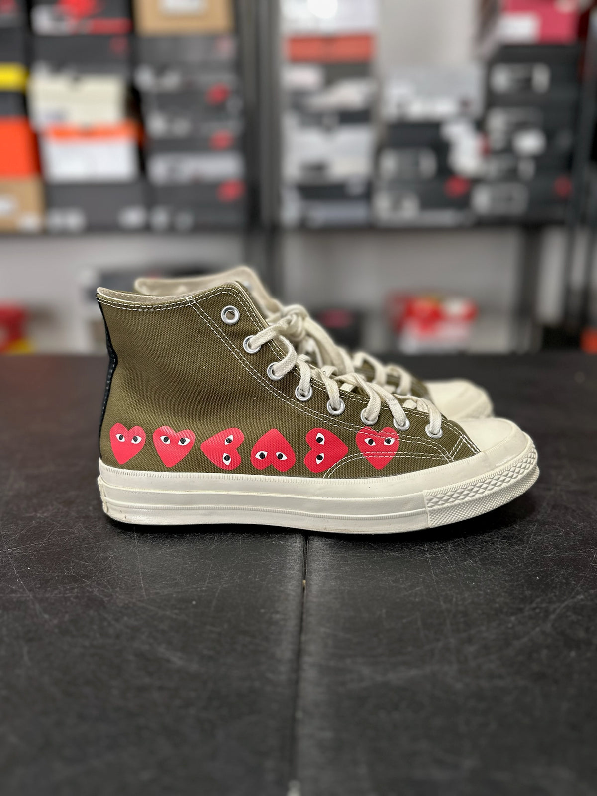 Size 8.5 - converse Chuck Taylor all Star 70 hi Comme des garçons play multi heart green