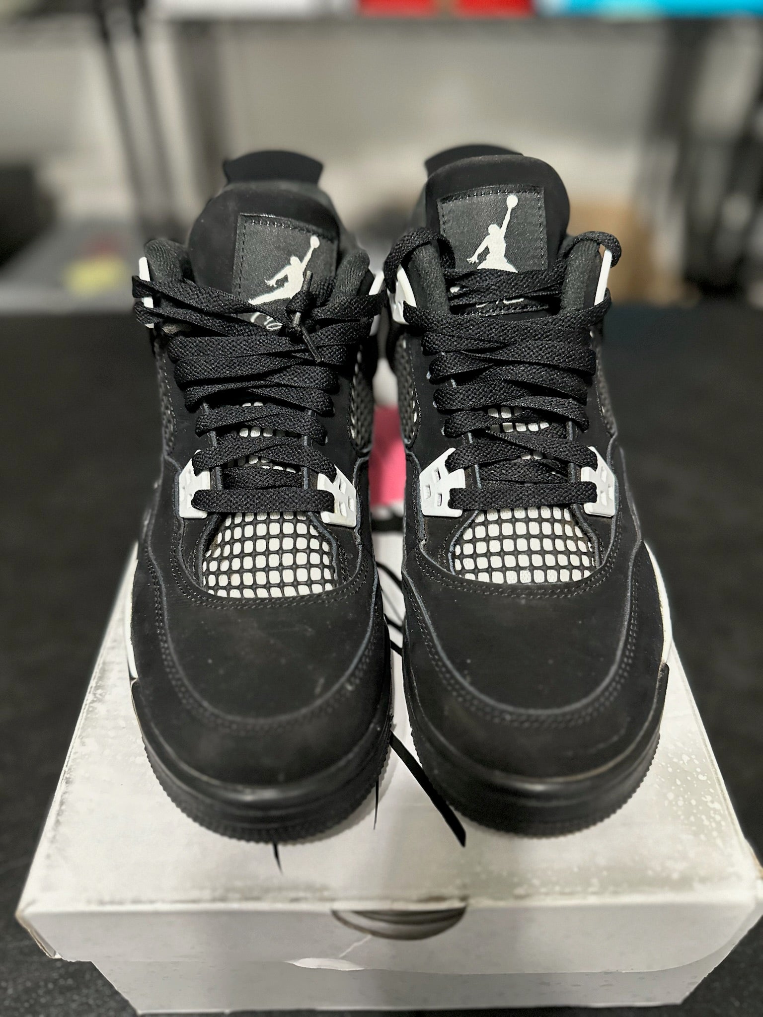 Size 7Y - J4 White Thunder