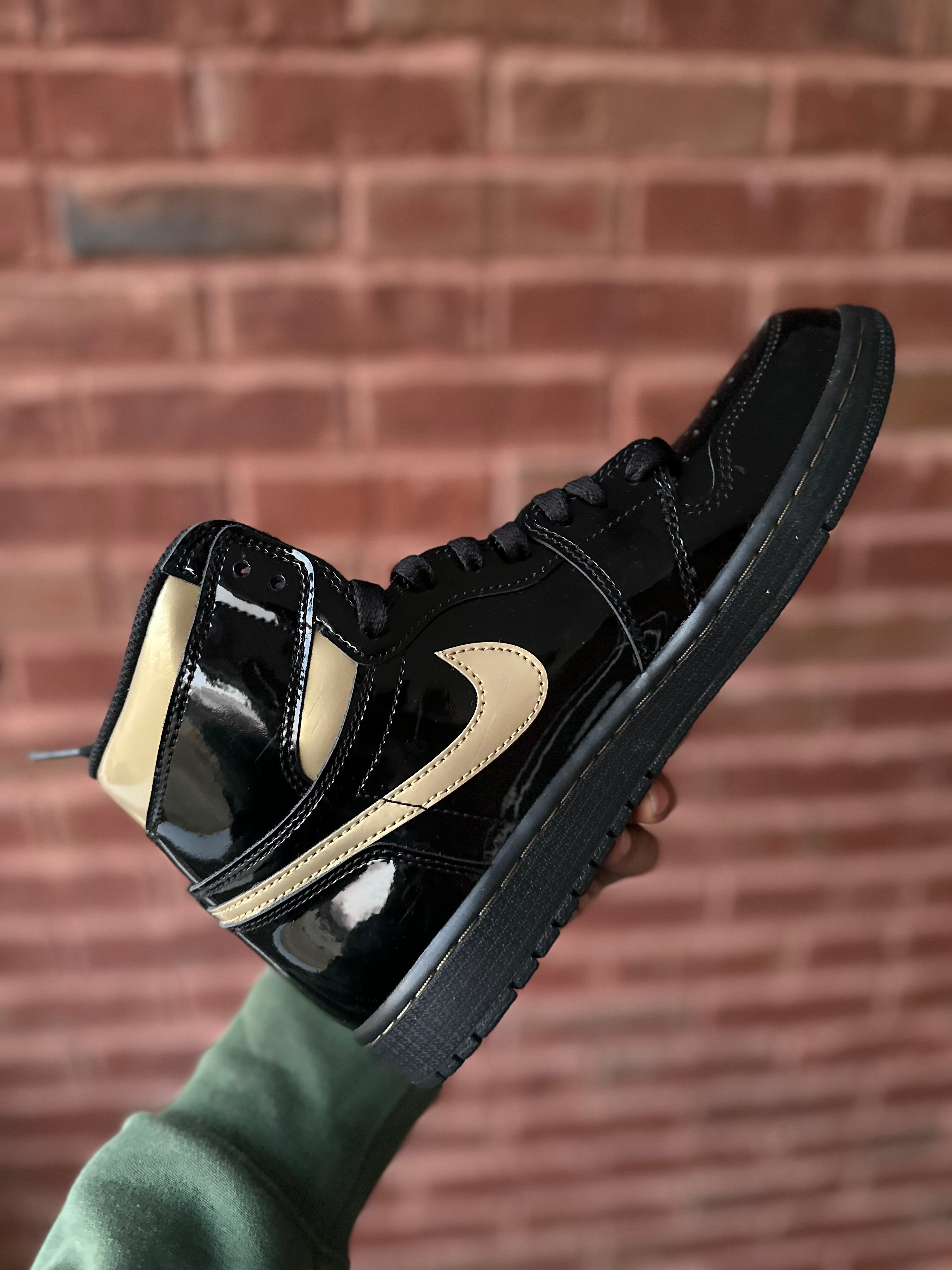 Size 9 - J1 Black metallic Gold