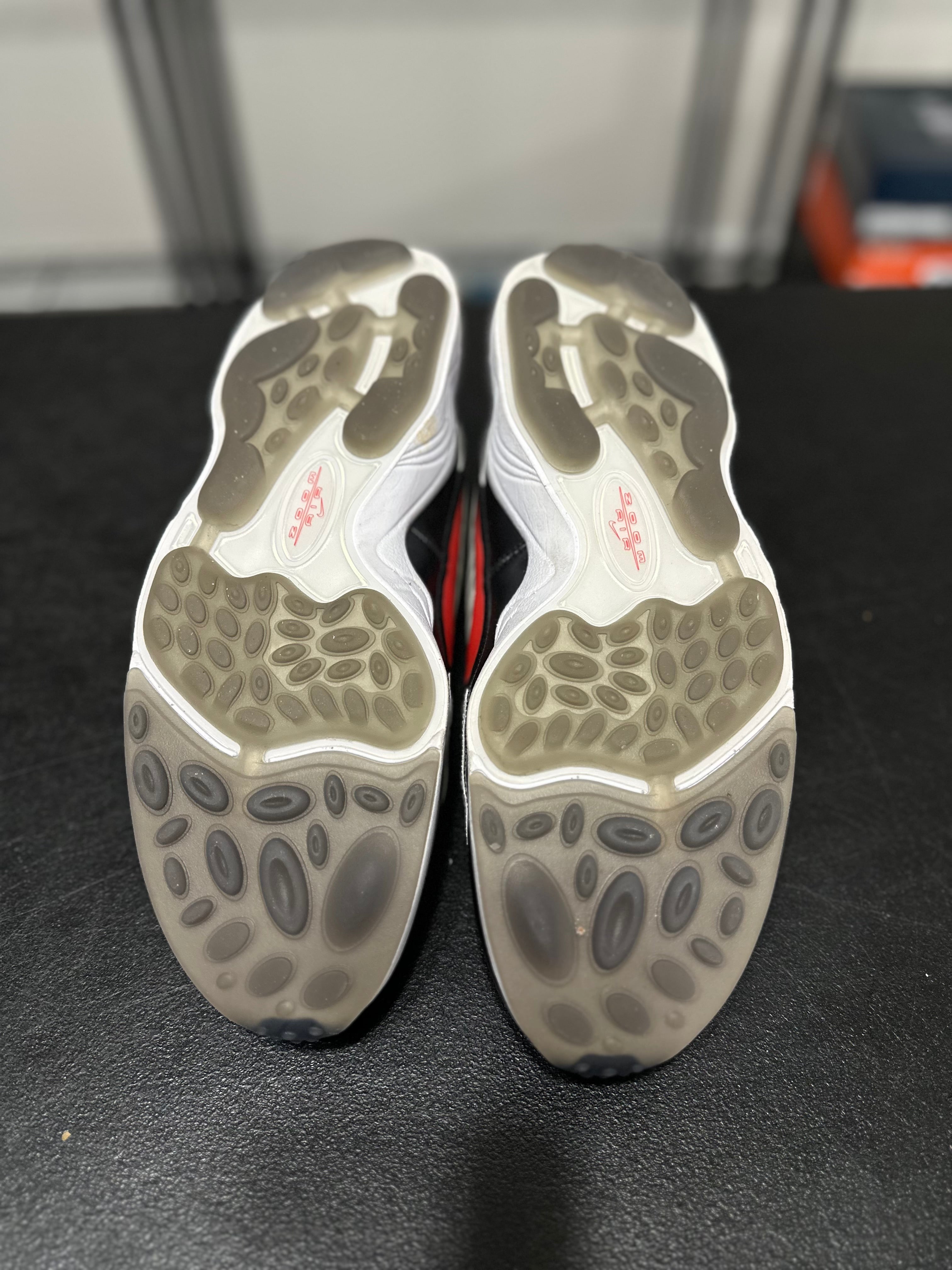 Size 11 - Nike air spiridon silver red