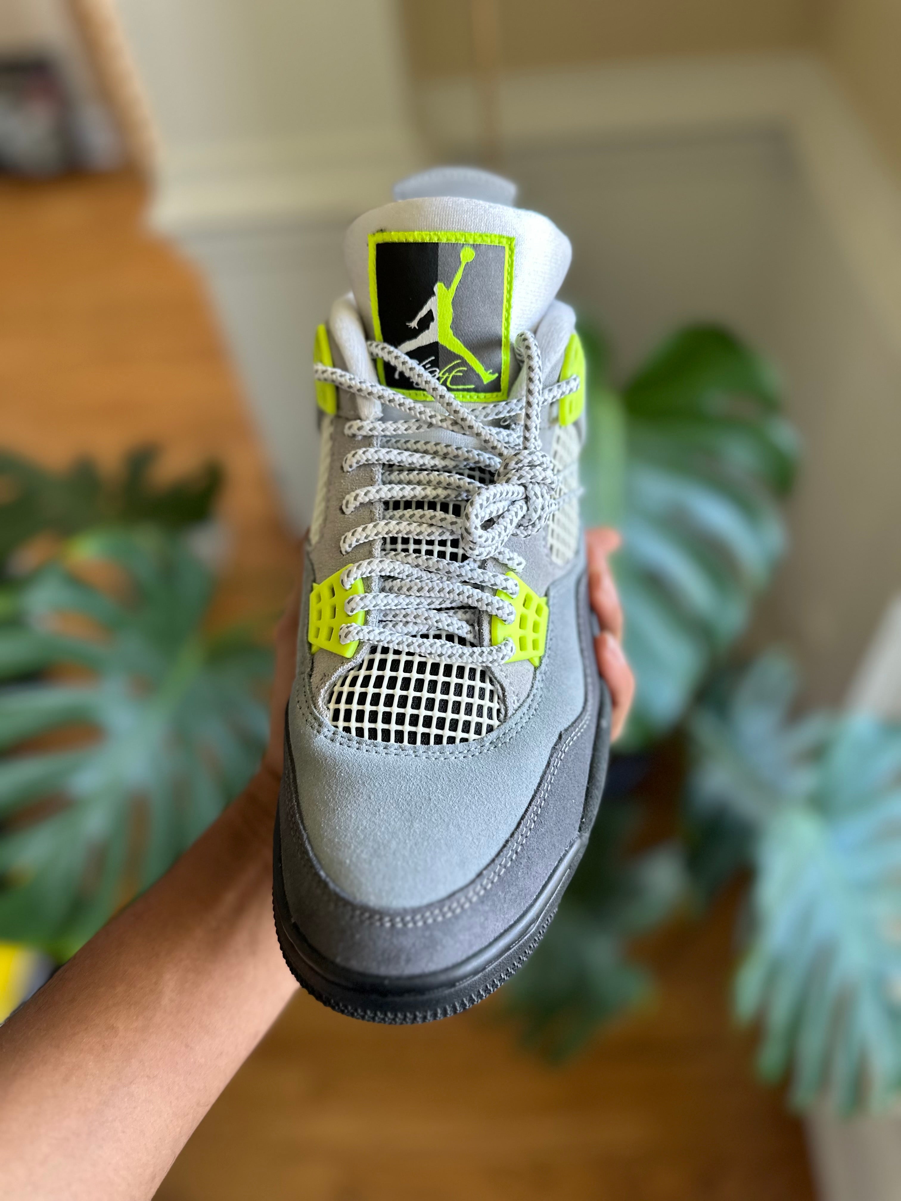 Size 9 - J4 neon se
