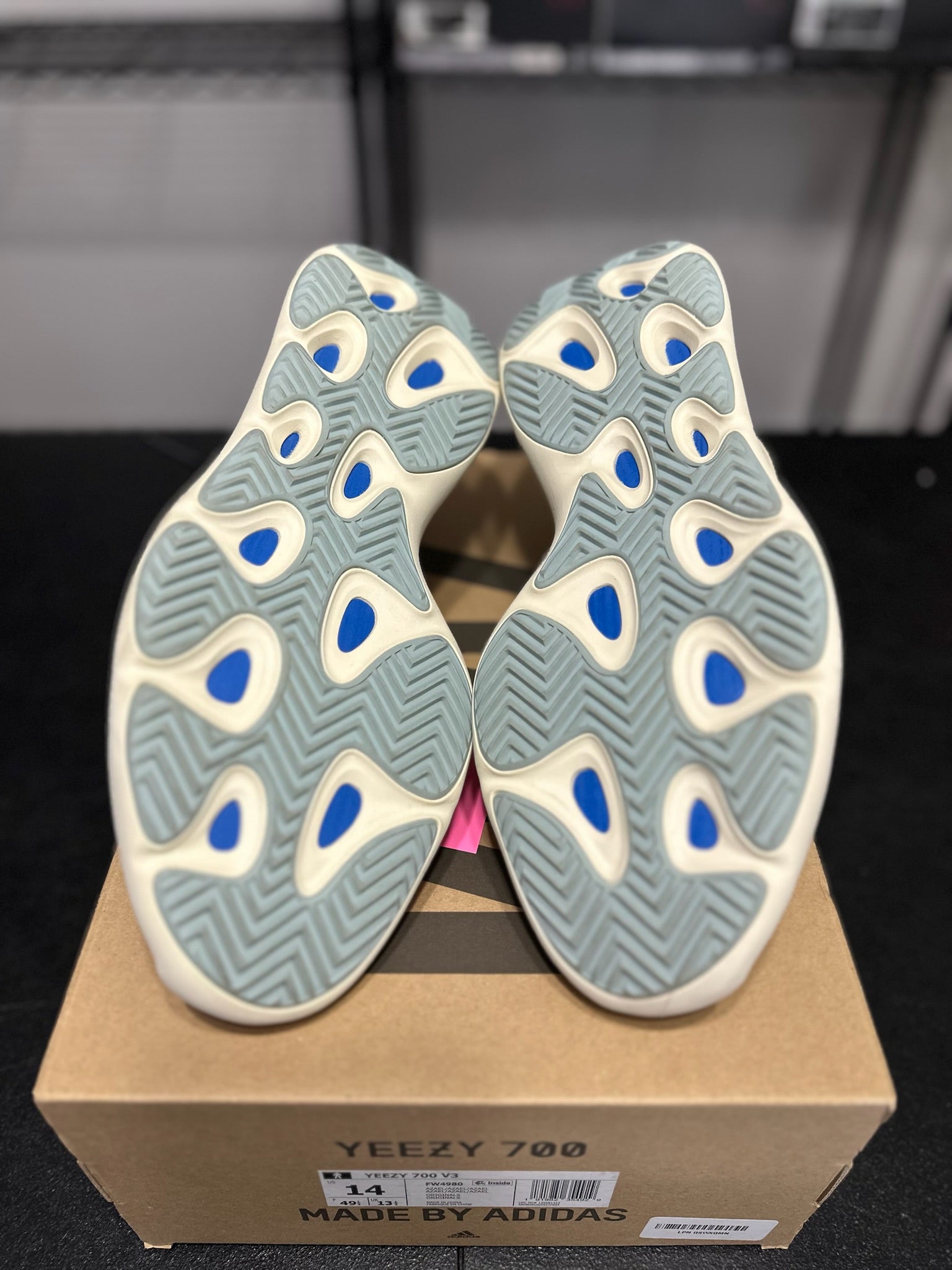 Size 14 - Yzy 700 V3 Azael