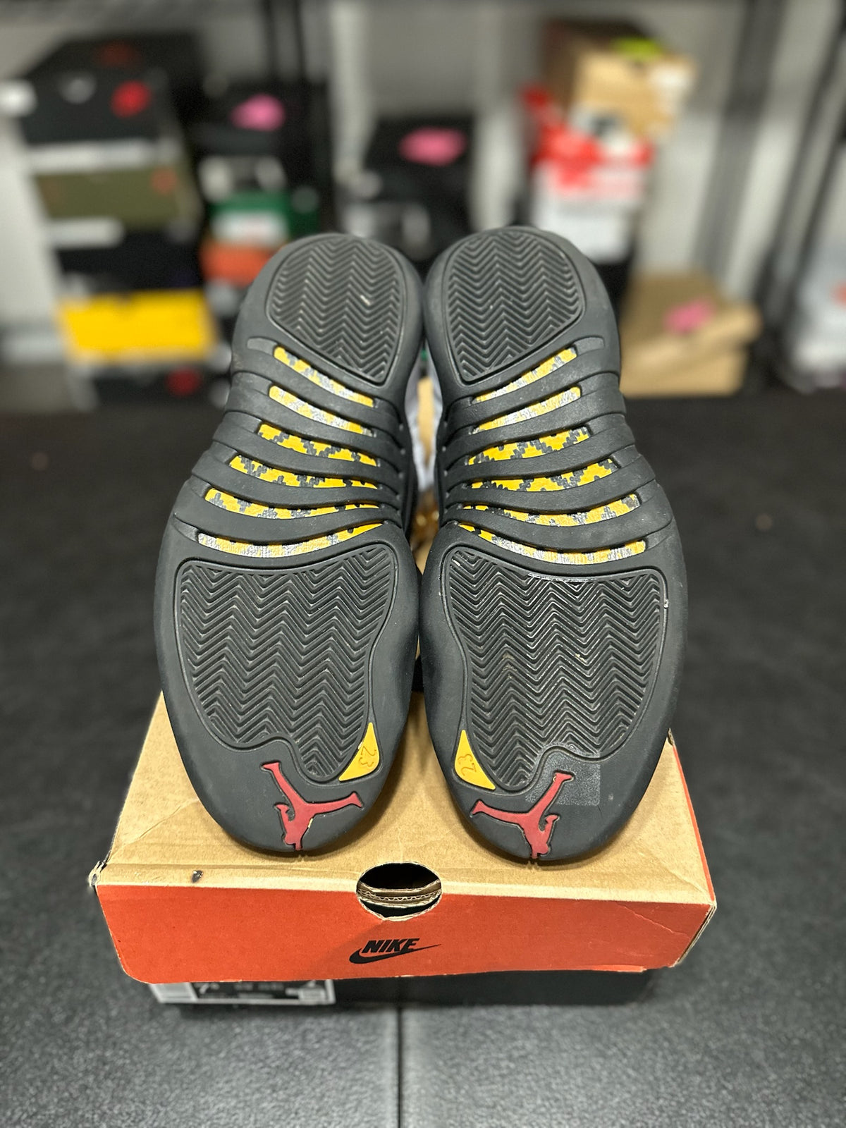 Size 7.5 - J12 Taxi