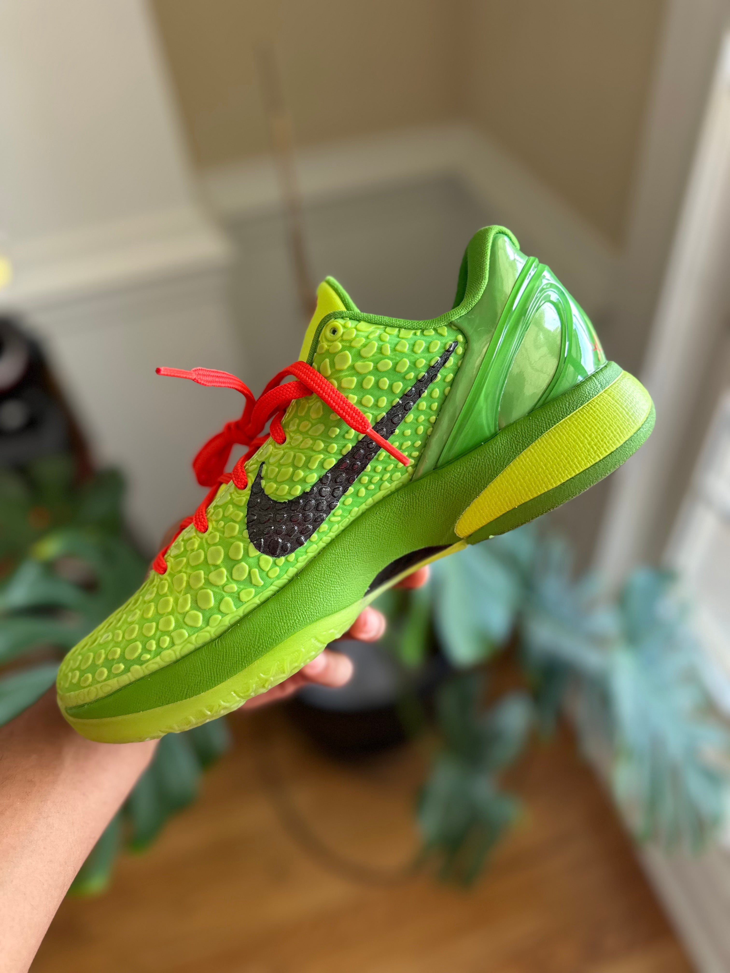Size 8.5 - Kobe 6 protro grinch