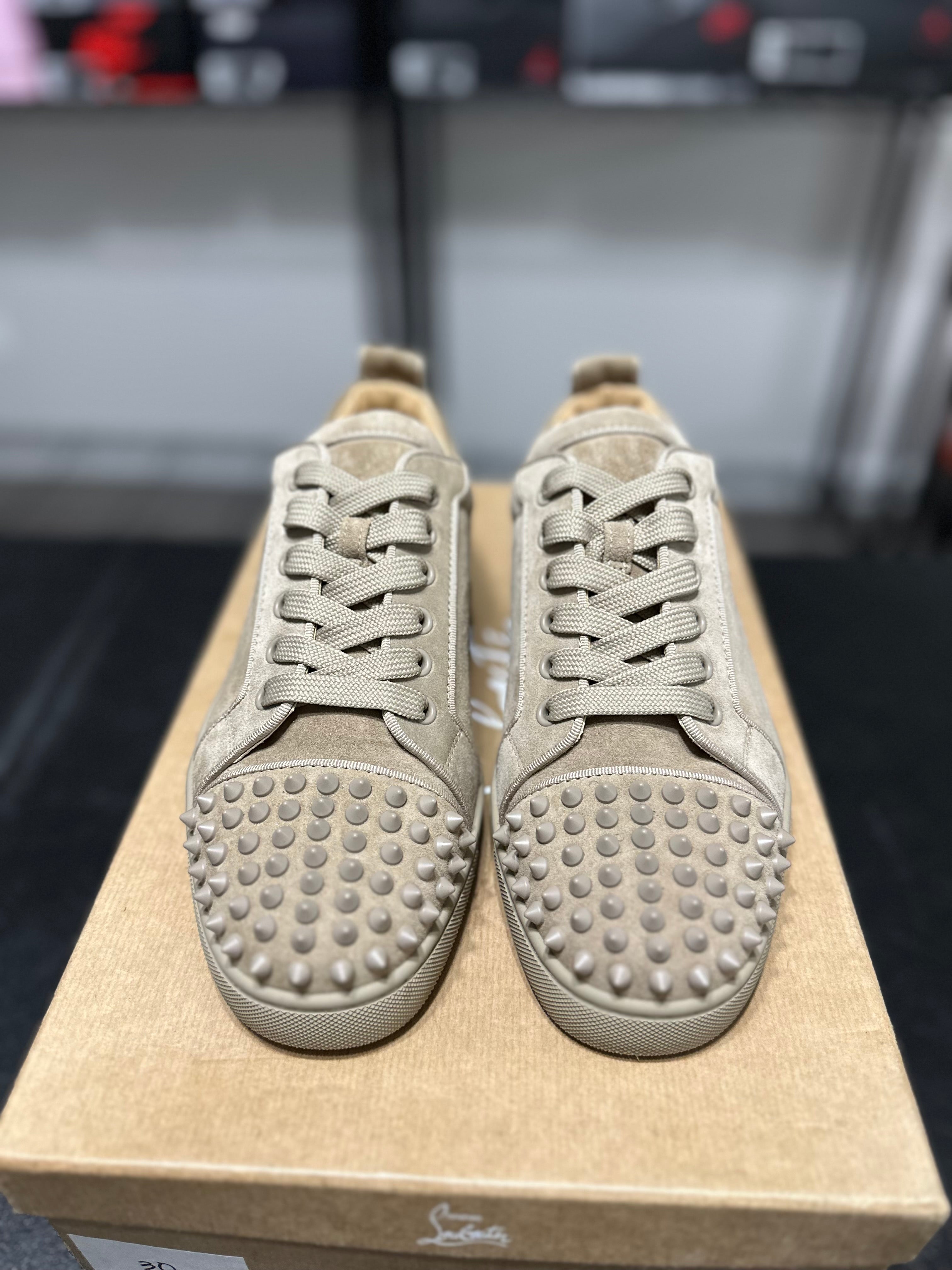 Size 7 - (40) Christian Louboutin light brown